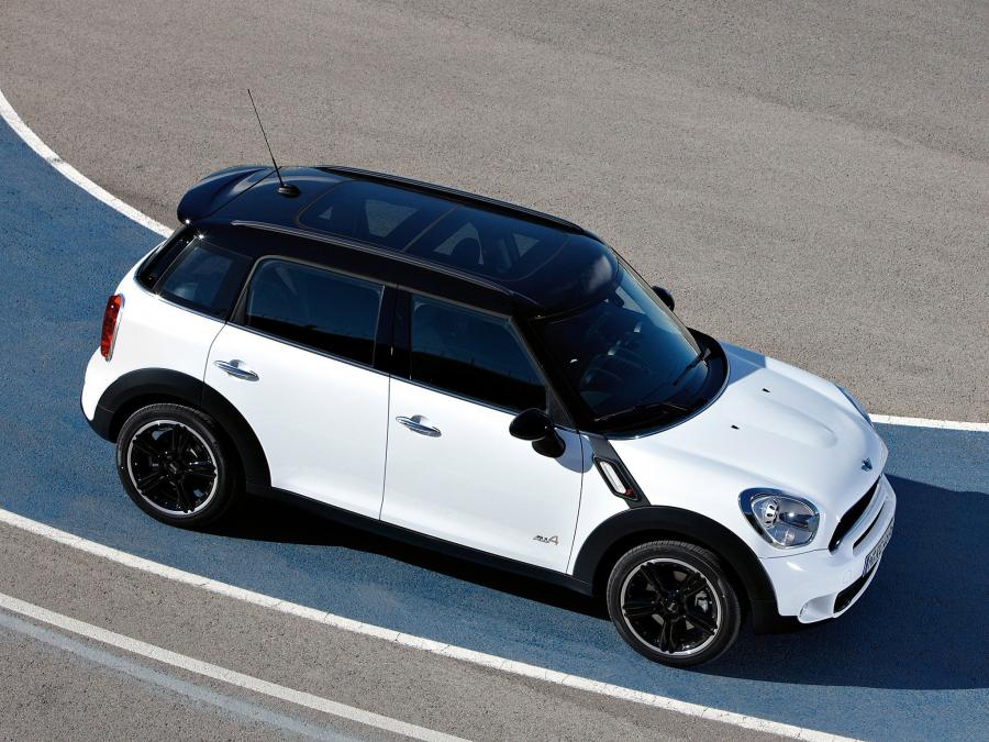  Mini Cooper Countryman S All4 2010 года  (фото 17 из 67)